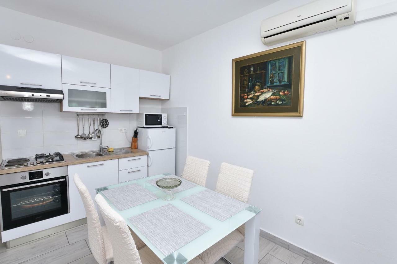 Apartments Jere Proto Primosten Exterior photo